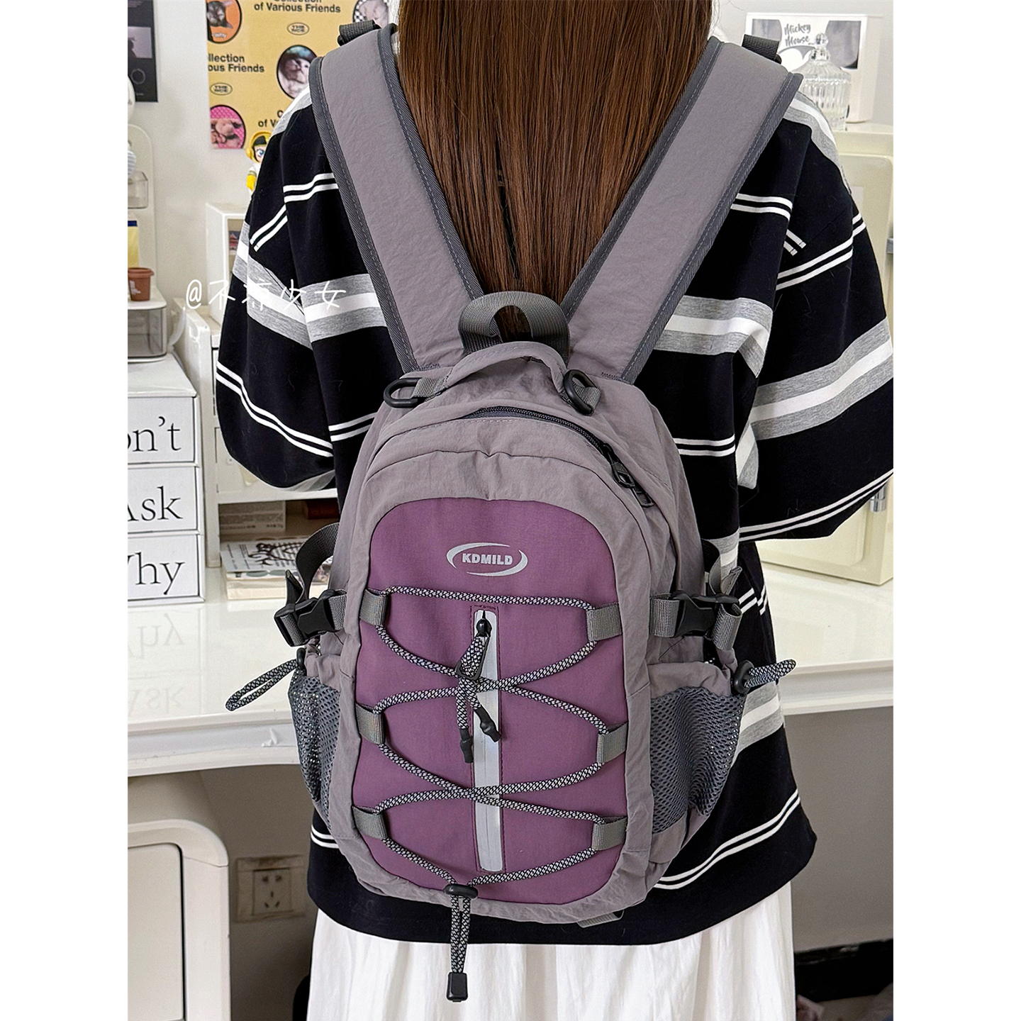 撞色小众轻便小书包学生运动防水迷你双肩包户外徒步旅行登山背包