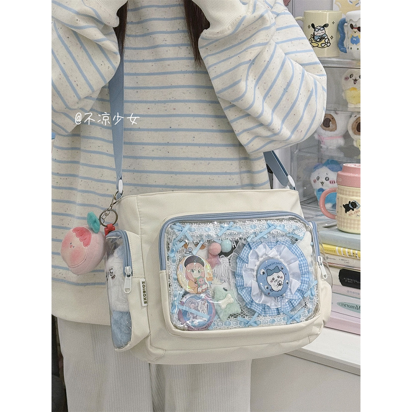 日系二次元漫展斜挎包学院撞色单肩包大食量谷子吧唧扎板痛包娃包,箱包皮具/热销女包/男包,通用款女包,淘宝优惠券,粉丝福利购,淘宝优惠卷