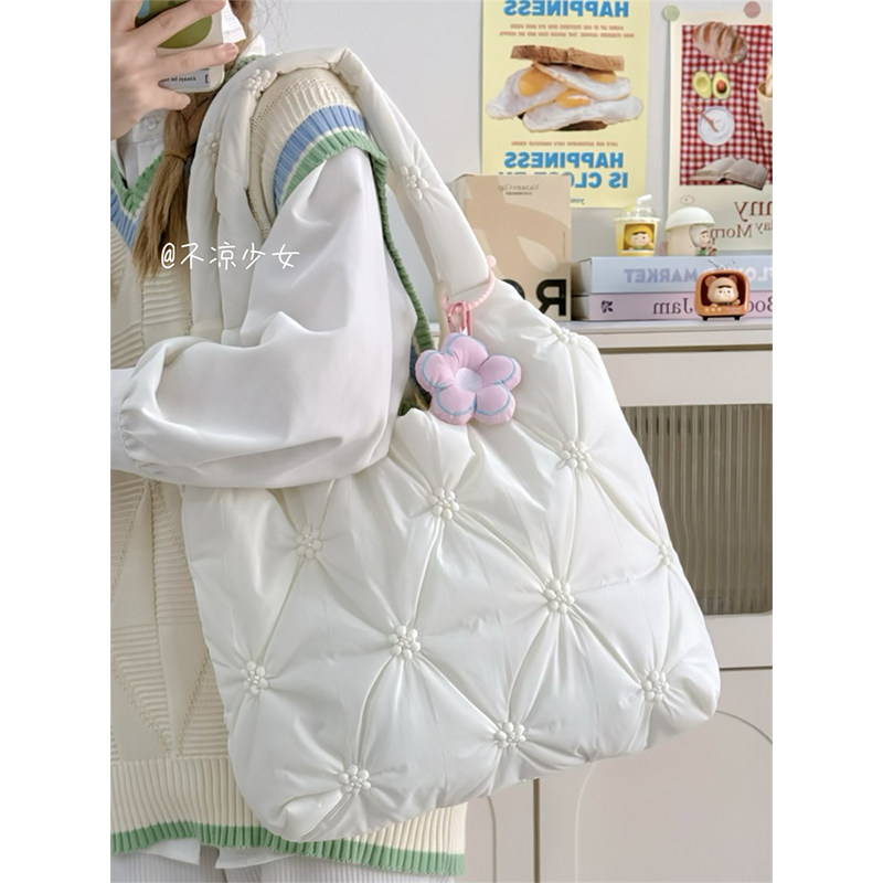 简约百搭通勤托特包日系ins大容量小众羽绒单肩包森系少女饺子包,箱包皮具/热销女包/男包,通用款女包,淘宝优惠券,粉丝福利购,淘宝优惠卷