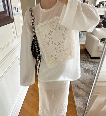 米白色绣花长袖宽松贴片sageT恤