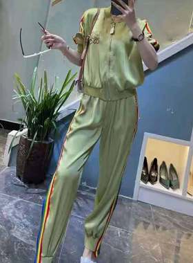 运动套装女夏2025新款螺纹V领真丝短袖卫衣拼色烫钻上衣ins两件套