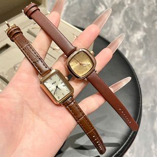 FILA斐乐女士手表复古小方表棕色皮带轻奢小众腕表女款 生日送礼物