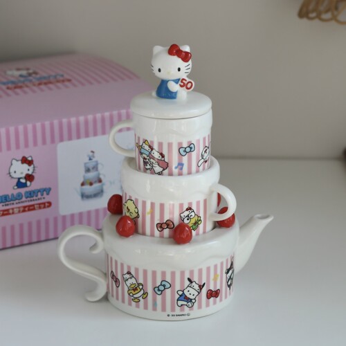 凯蒂猫50年限定少女梦纪念茶壶