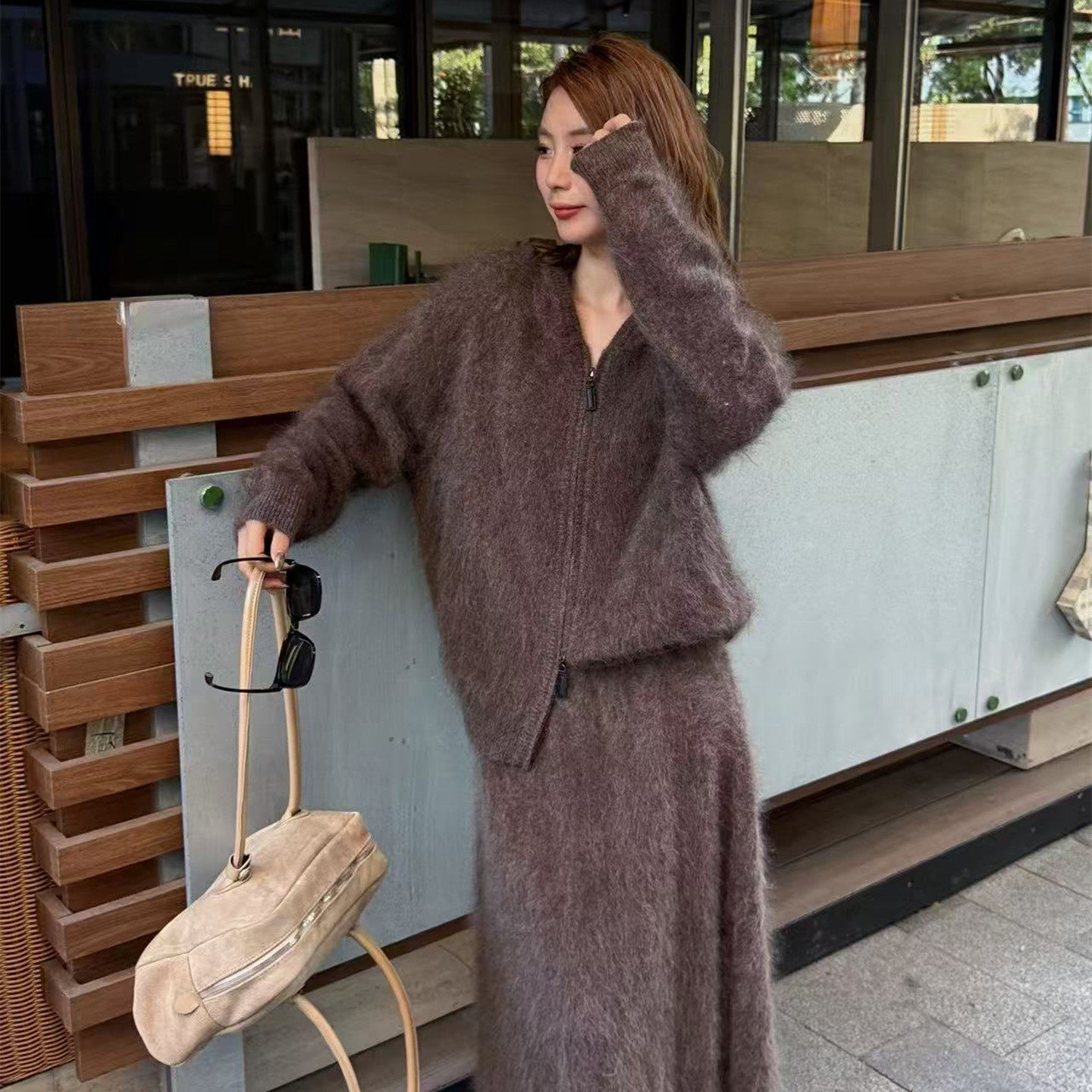 秋冬5%山羊绒衫拉绒羊毛衫女连帽双拉链开衫宽松加厚针织外套拉毛