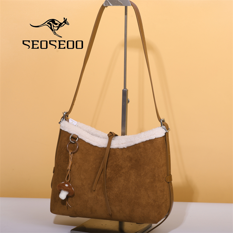 袋鼠秋冬款反毛绒面包轻奢商场款