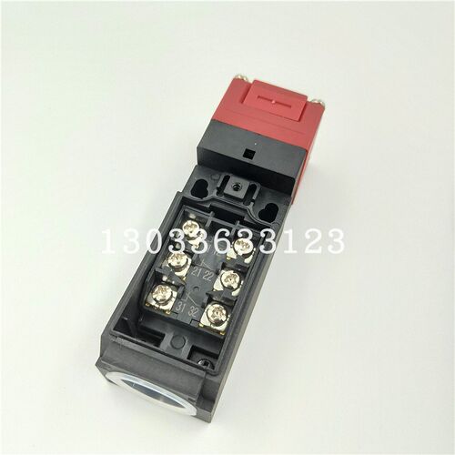 三回路 安全门开关 D4NS-1DF 2DF 4DF 行程限位 D4NS-1CF 2CF 4CF