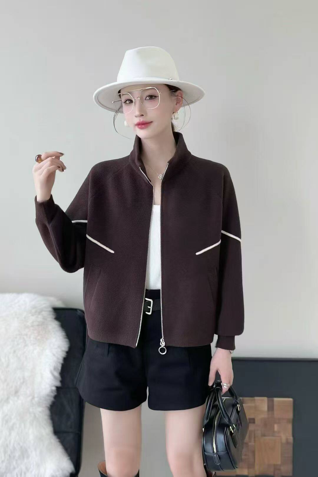 2025秋冬季新款时尚洋气立领短款双面尼龙外套女中老年妈妈装显瘦,女装/女士精品,短外套,淘宝优惠券,粉丝福利购,淘宝优惠卷