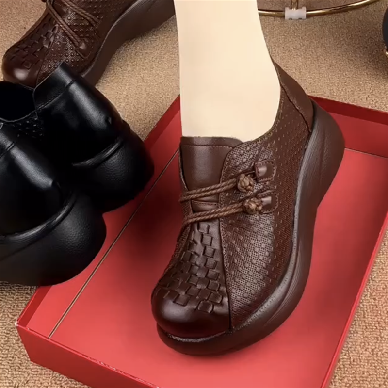 真皮圆头一脚蹬女士单鞋