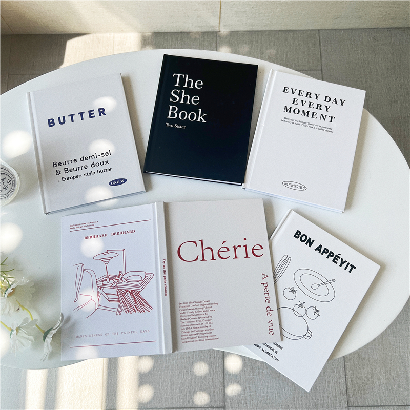 黑白系硬面笔记本ins风