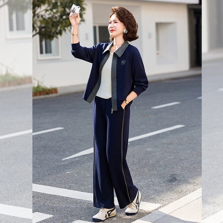 中年妈妈春秋款套装运动服休闲两件套中老年女士新款洋气翻领外套