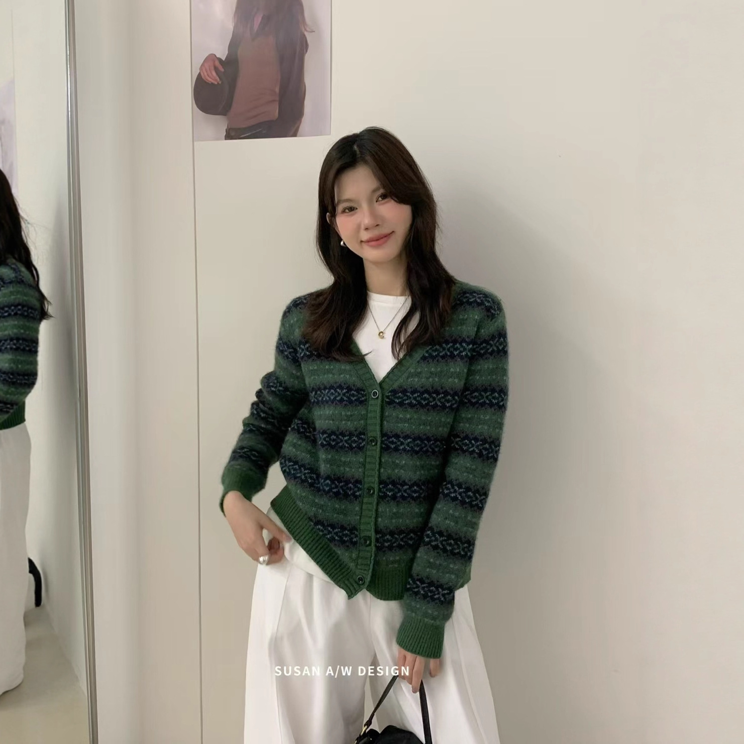 桐宝苏珊 2025秋冬新款V领条纹羊毛毛衣开衫韩系女装针织衫上衣