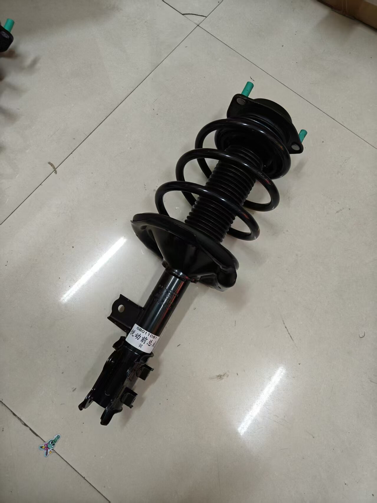 适用于北京现代悦动前减总成前避震器精品配件质量稳定减震器总成