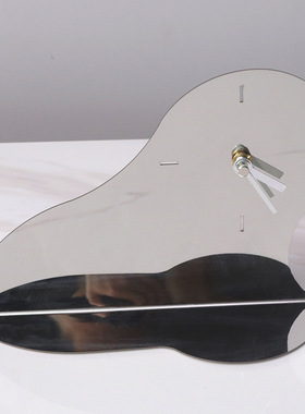 现代简约金属湖泊镜面时钟装饰几何摆件样板间家居玄关电视柜摆设