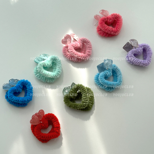 YOUJUclub-心跳讯息~秋冬毛绒氛围感少女爱心甜美耳环蚊香盘耳夹