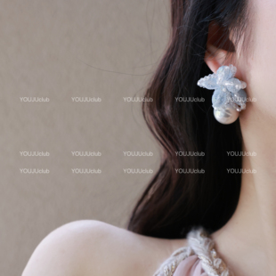 YOUJUclub-长夏栀花~轻奢蓝色水晶花朵珍珠甜美耳环蚊香盘耳夹女