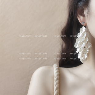 YOUJUclub-海港~法式浪漫珍珠贝壳白色夸张海边高级感耳环耳夹女