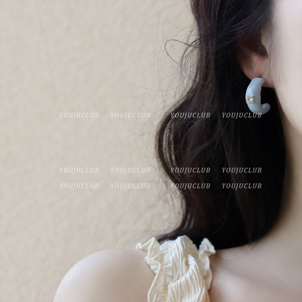 高级感简约冷淡风甜酷耳环