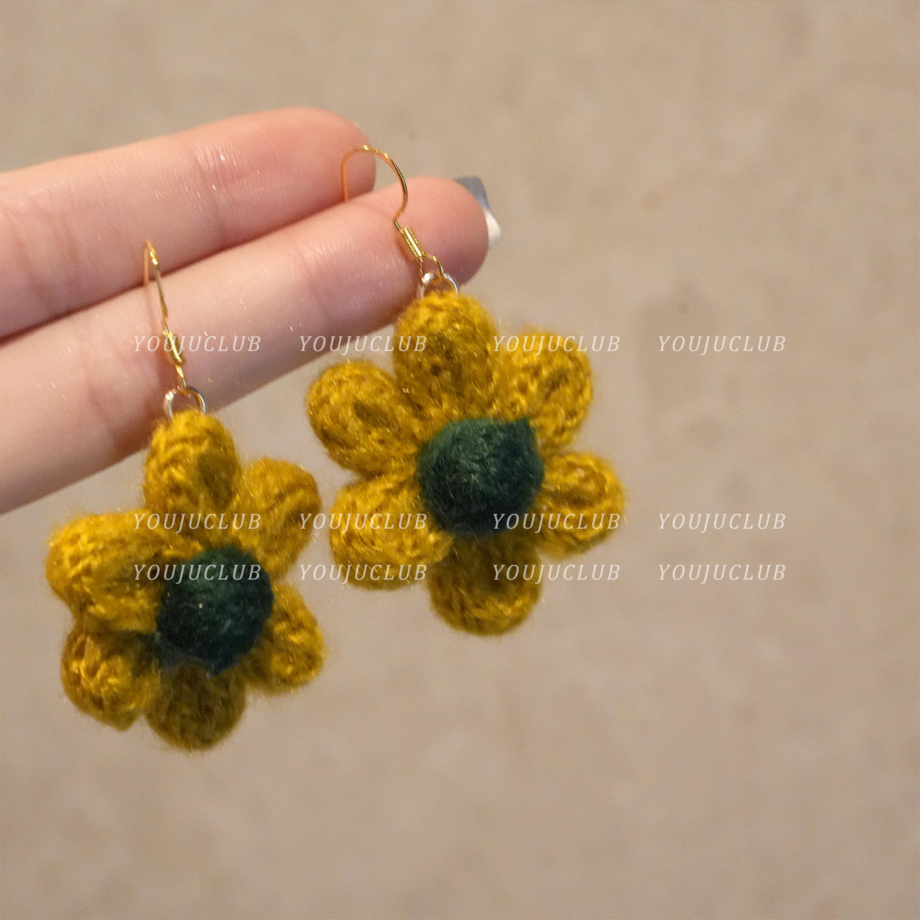 YOUJUclub-温暖治愈~毛绒毛线花朵撞色可爱秋冬耳环蚊香盘耳夹女,饰品/流行首饰/时尚饰品新,耳环,淘宝优惠券,粉丝福利购,淘宝优惠卷