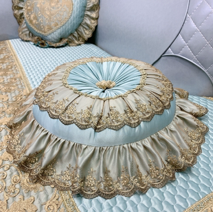 新款罗曼蒂克蓝色抱枕圆形抱枕靠垫蕾丝刺绣心形抱枕糖果枕