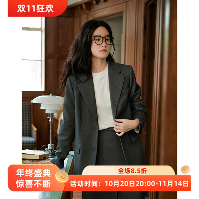 灰色宽松小西装外套通勤休闲