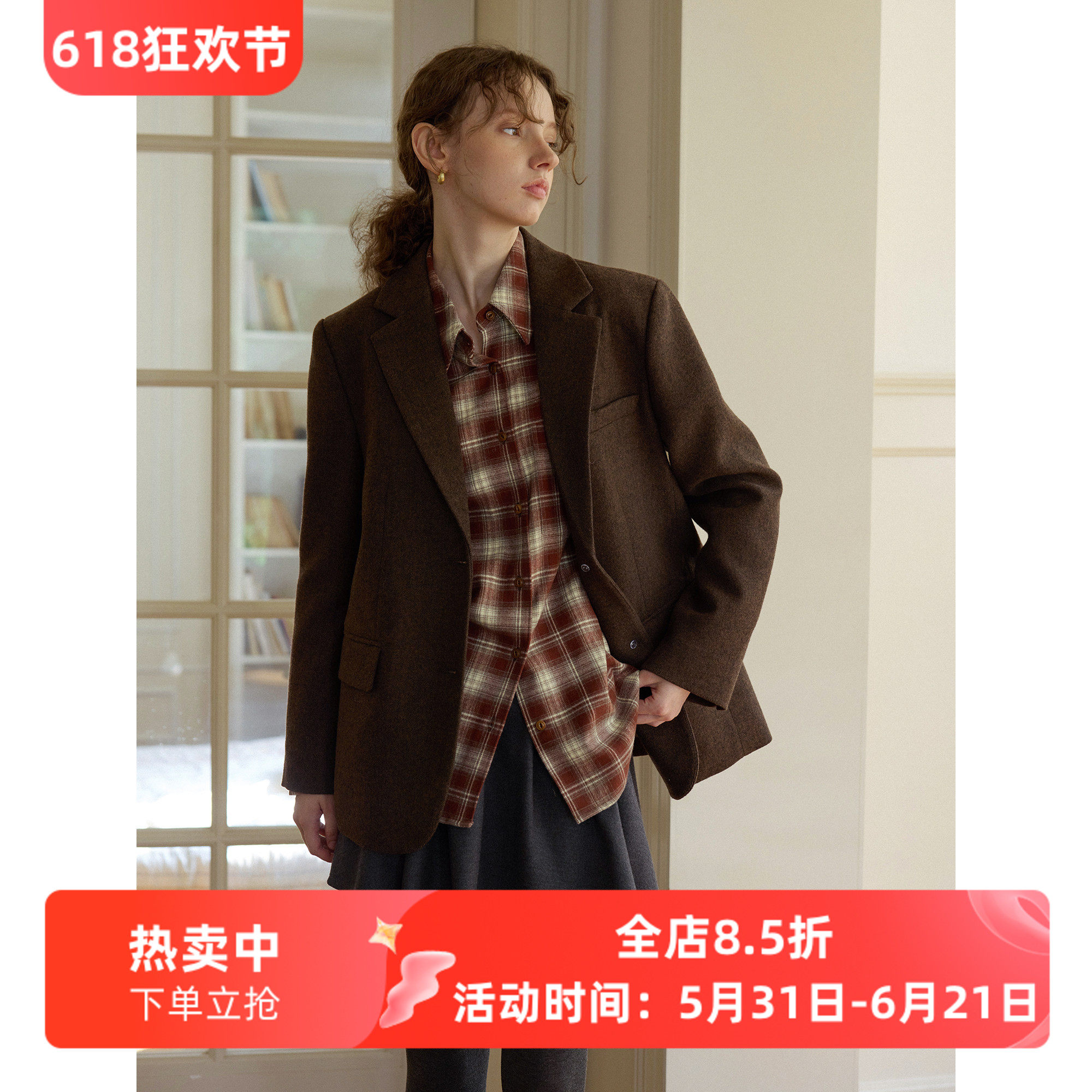 英伦复古风宽松短款羊毛混纺毛呢西装外套女呢子秋冬款通勤小个子