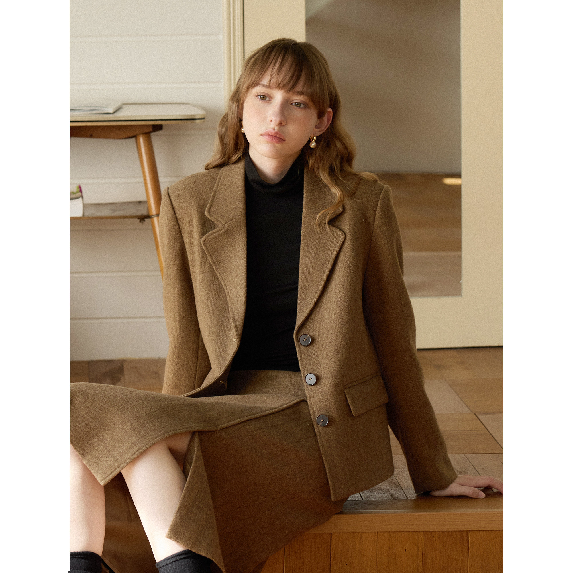 英伦复古风宽松短款羊毛毛呢西装外套女秋冬季新款呢子通勤小个子