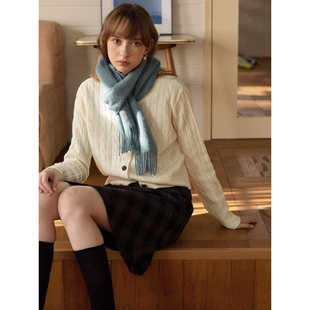 复古白色100%绵羊毛绞花圆领针织开衫外套女秋冬厚款叠穿麻花毛衣