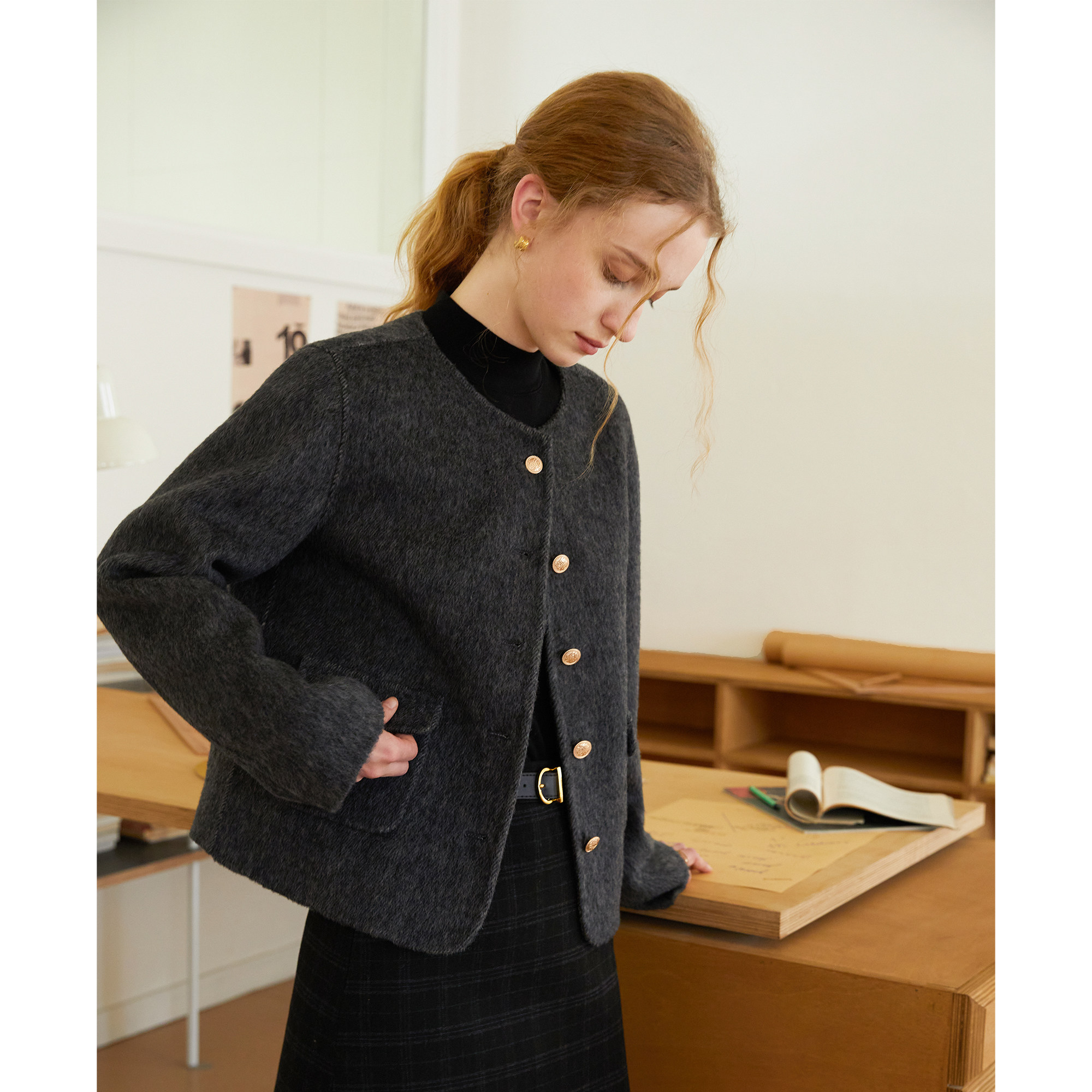 骆驼绒小香风宽松短款羊毛双面呢大衣女秋冬新款小个子毛呢外套