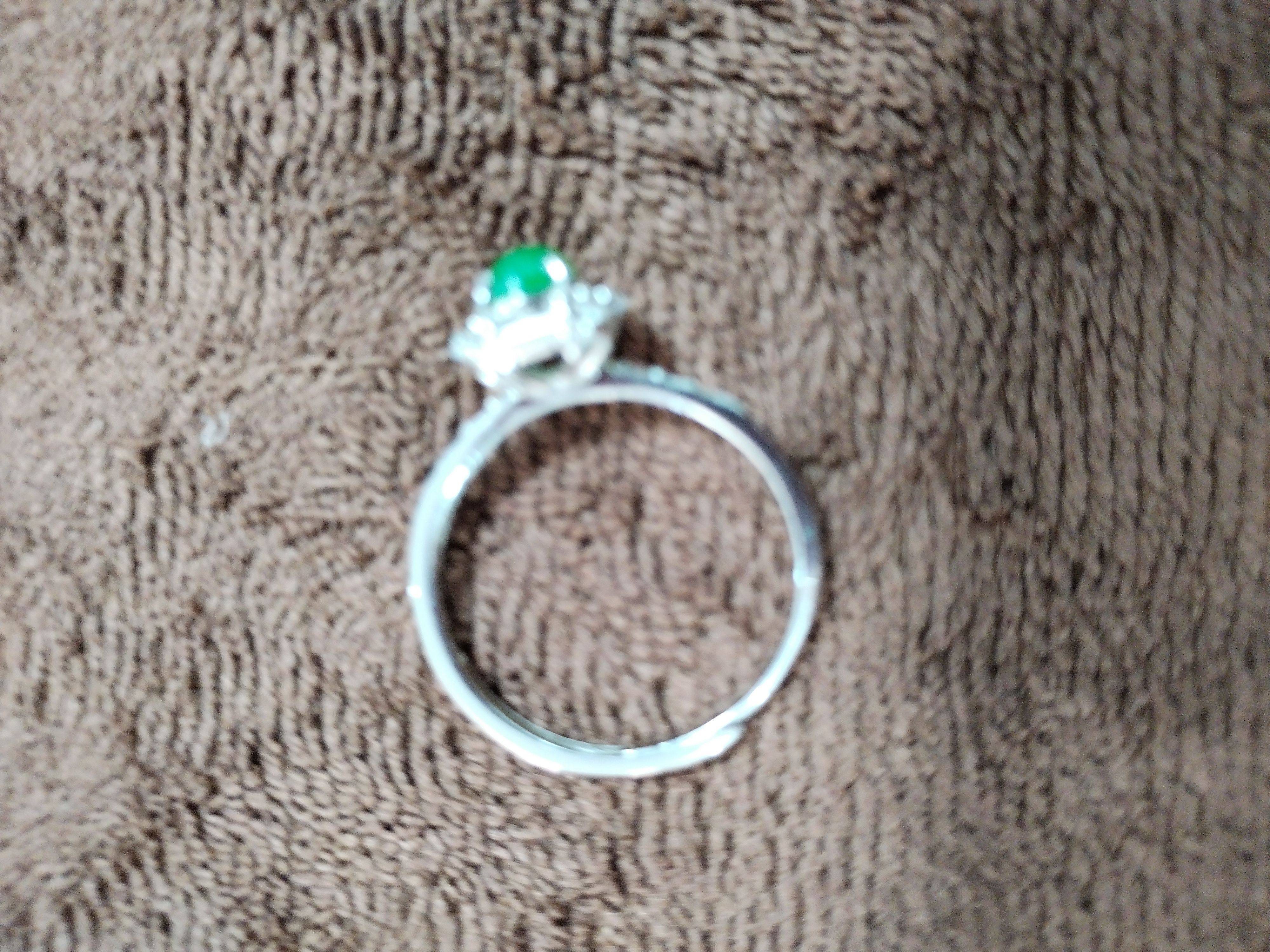 缅甸天然A货翡翠  A货翡翠戒子 银镶嵌戒子