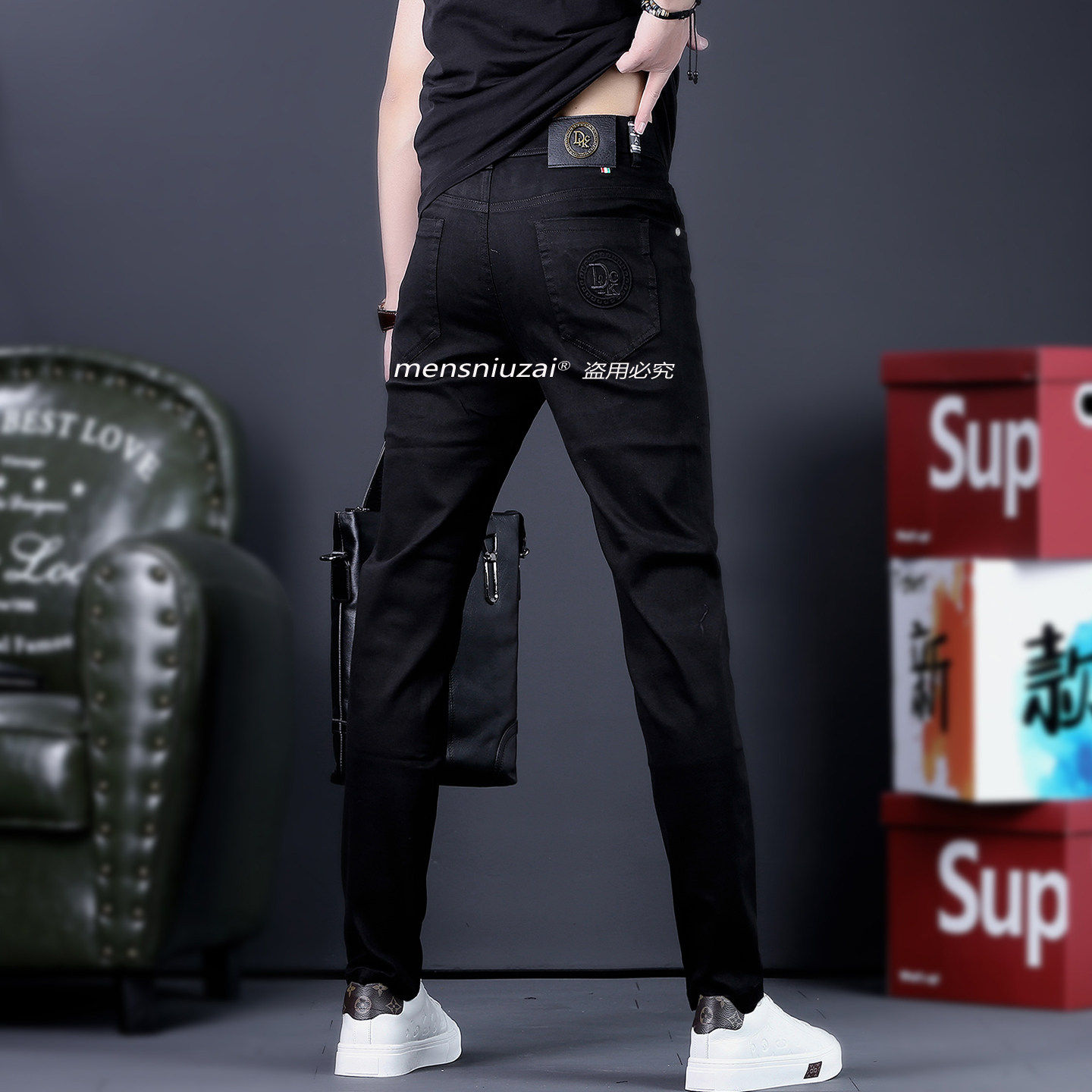 男士纯黑牛仔裤韩版高端潮流男裤修身百搭裤子2026新款男款小脚裤