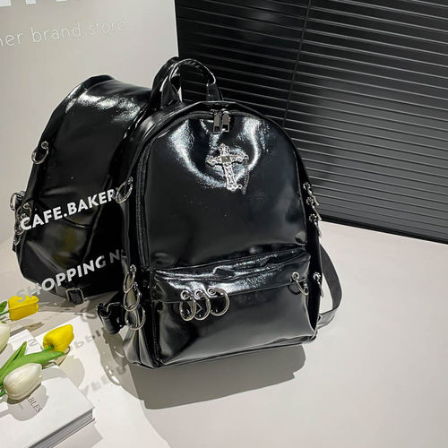 新款朋克风豹纹大容量学生背包轻便油皮书包小众休闲通勤旅行背包