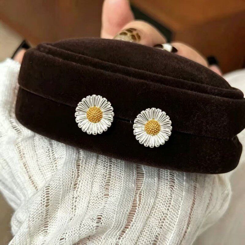 森系布契小雏菊立体耳钉女时尚百搭潮流清新文艺耳环个性小巧耳饰