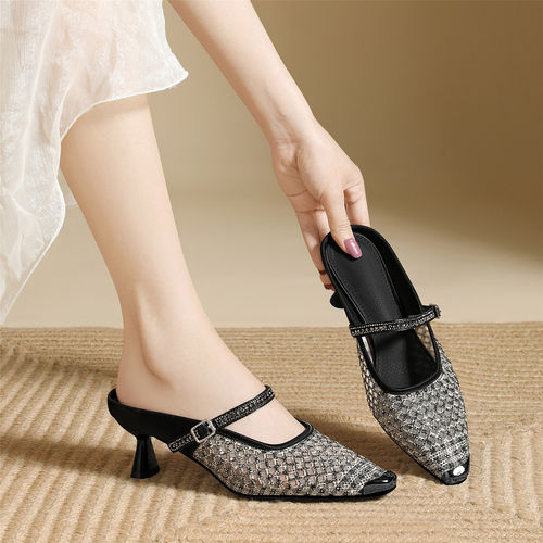 优雅尖头水钻细跟穆勒鞋