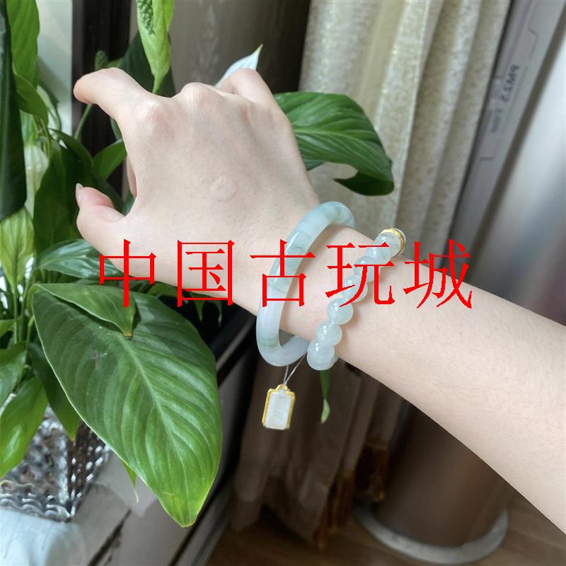 天山翠手镯新疆冰种翡翠色国风新中式飘花美人圆条少女感玉镯飘翠