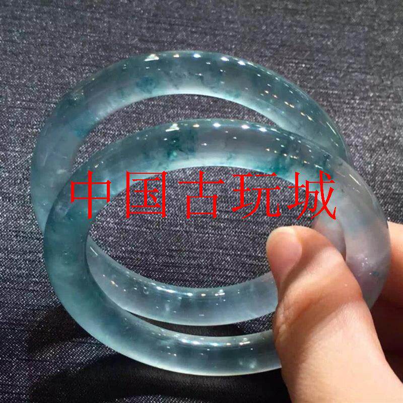 翡翠色高透飘花玻璃种玉石冰种飘绿花圆条贵妃镯淡蓝色玉手镯饰品
