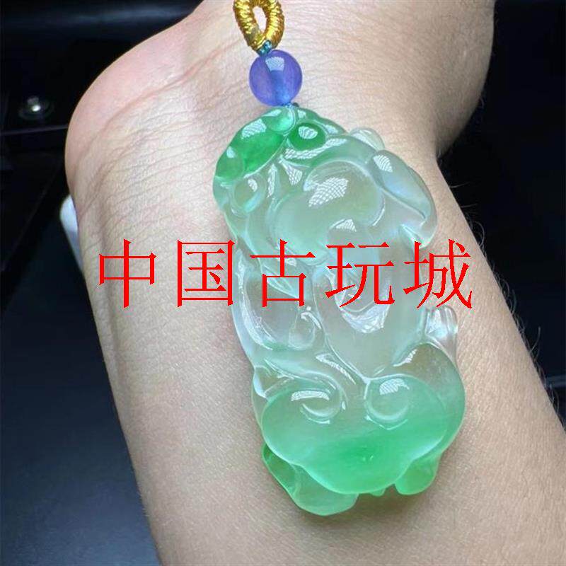 缅甸翡翠色冰种飘花霸王貔貅吊坠阳绿招财进宝玉坠男女款国风挂件