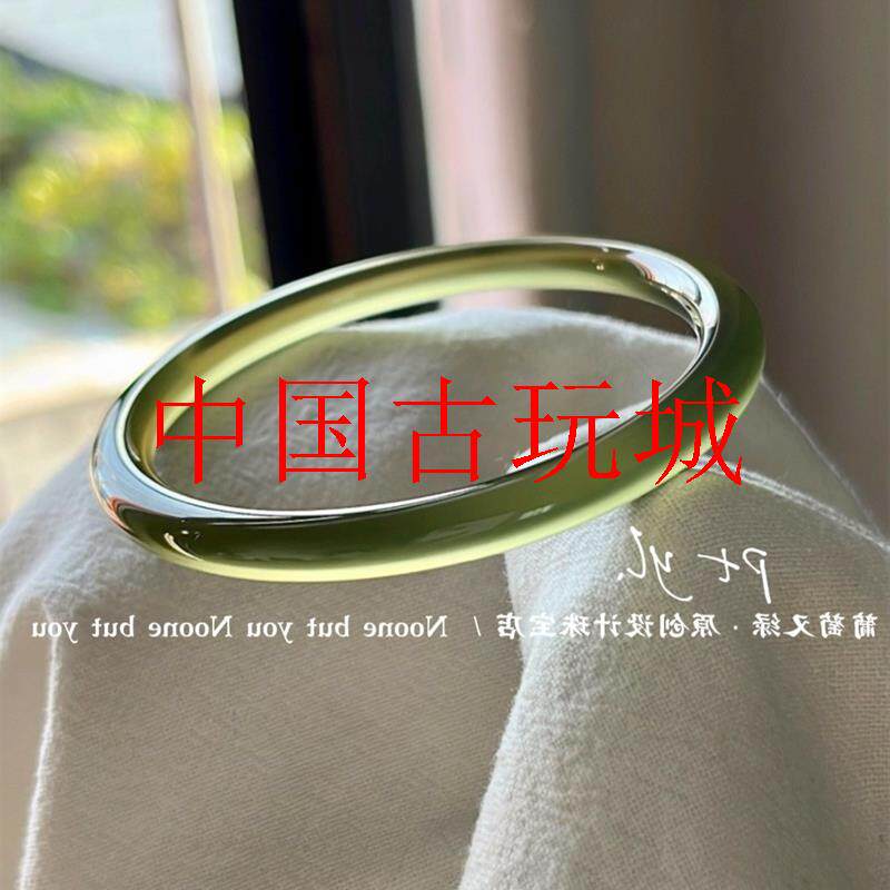 玛瑙玉手镯苦茶色冰种玉髓手镯高冰透气质款送礼物美人镯叮当女款