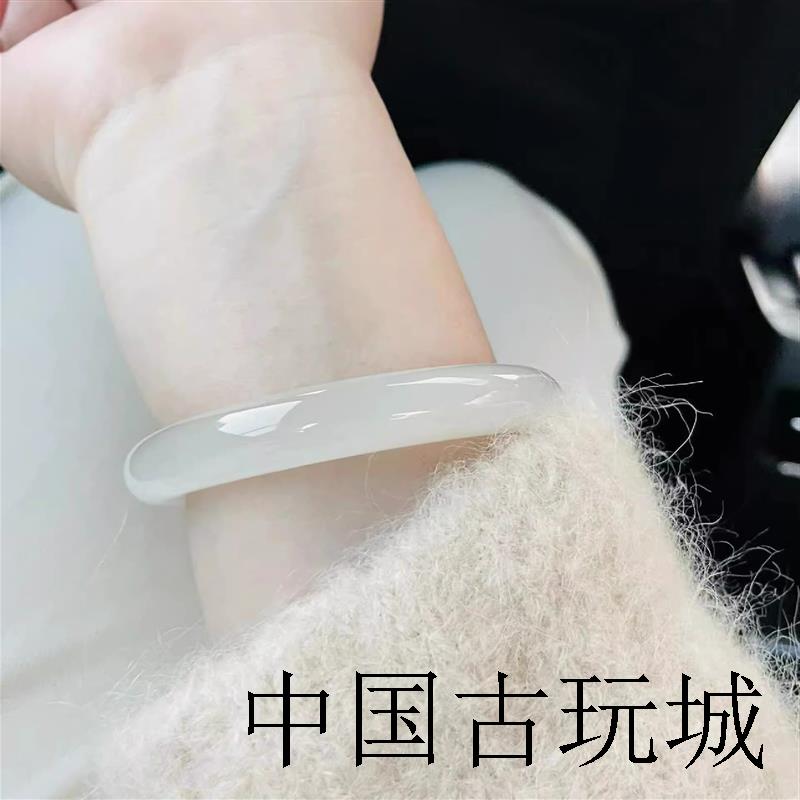 冰种飘花白玉髓手镯月光玛瑙色玉手镯女年轻款翡翠荔枝冻手环冰透