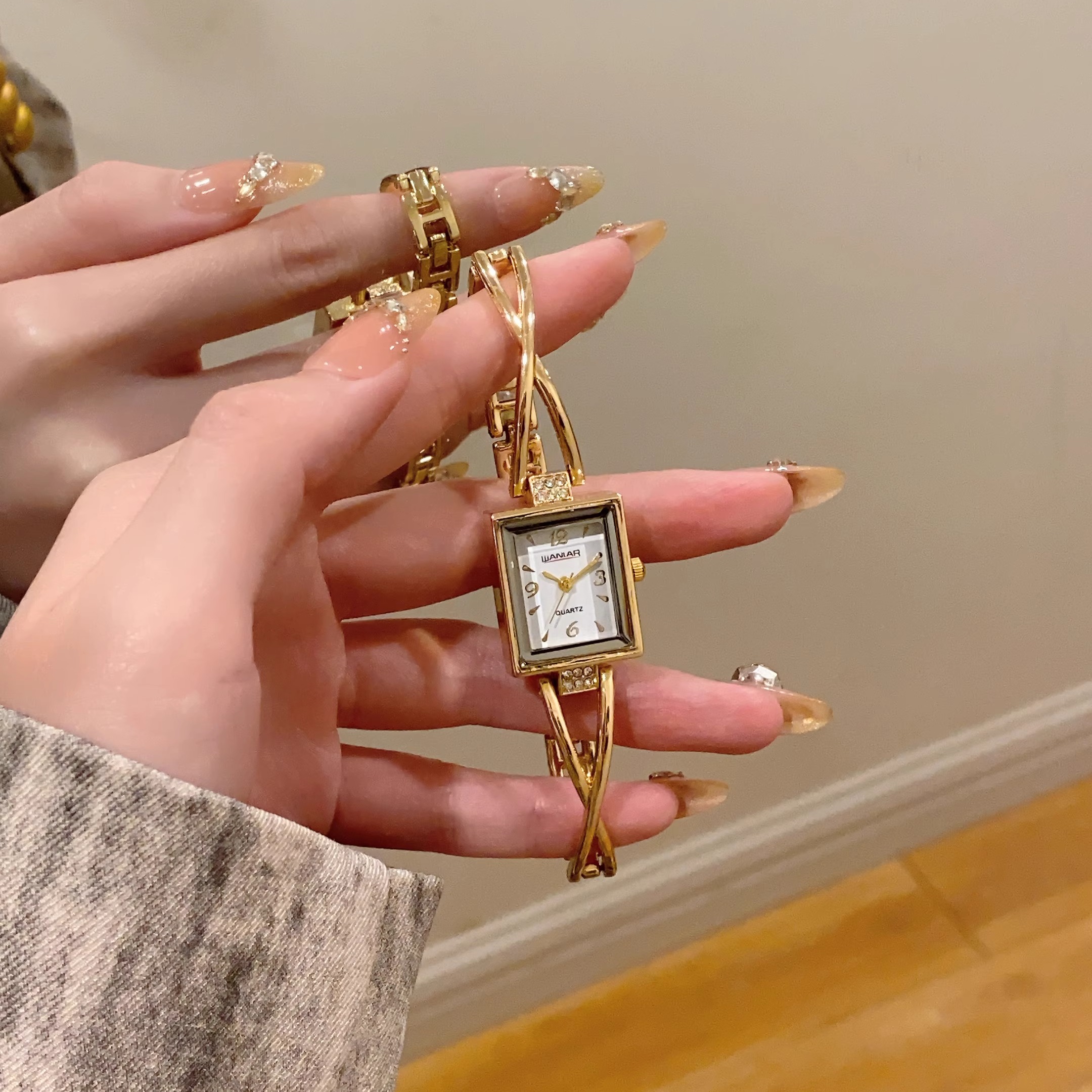 小众复古通勤百搭气质百搭精致表