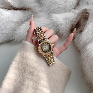 方形表盘满天星手表女款正品2025新款轻奢小众高级感品牌镶钻女表