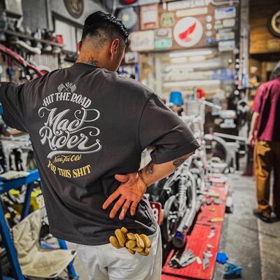 代购MADNESS机车印花余文乐T恤