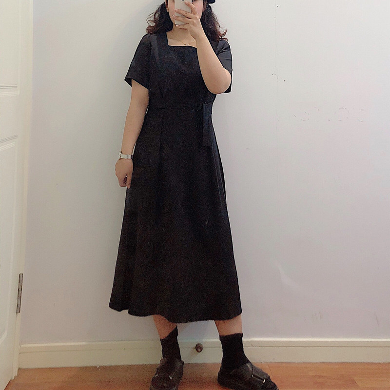 2020夏赫本风胖MM宽松显瘦长款过膝连衣裙短袖复古收腰气质小黑裙
