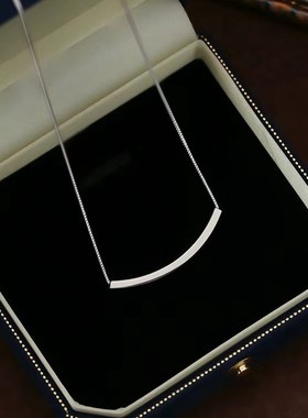 深圳旭佳s925纯银微笑项链2023年新款女轻奢小众设计感弯管百搭