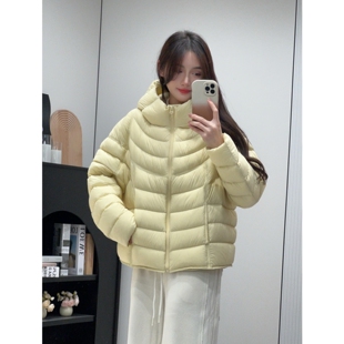 保暖不臃肿连帽排骨羽绒服女款2025冬季新款简约轻便90白鸭绒外套