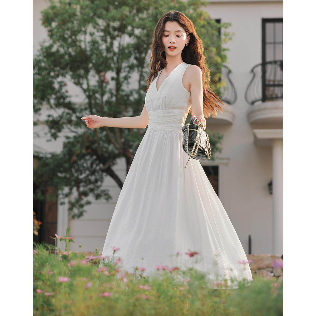 高级感连衣裙女夏白色轻奢气质长裙设计感小众显瘦法式裙子