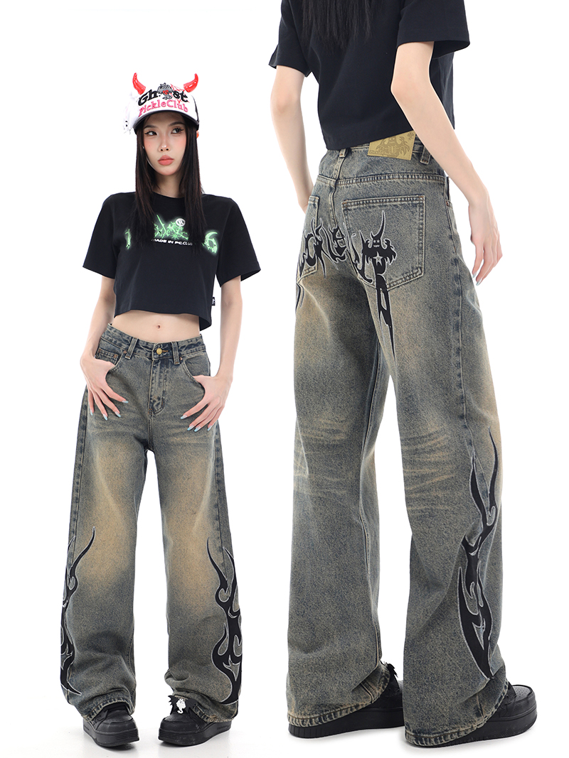 梁拌泡菜PC 恶魔幽灵火焰字母重工洗水做旧潮牌阔腿复古牛仔裤