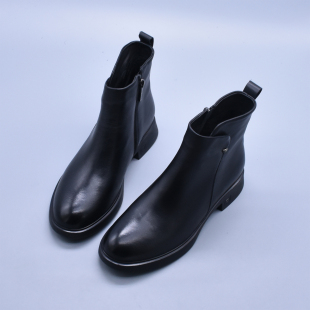 2025冬加绒软底俄罗斯单头层牛皮马丁靴秀气粗跟大码真皮女短靴潮