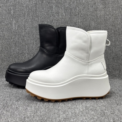 欧货2025冬季新款雪地靴真皮厚底增高短靴女松糕底加绒白色马丁靴