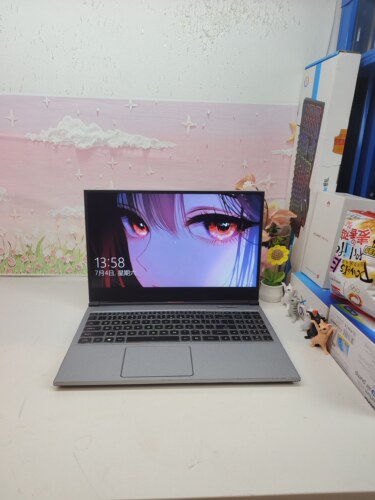 二手机械革命Z2 Air游戏本，i7六核搭配4G独显，15.5英寸大屏