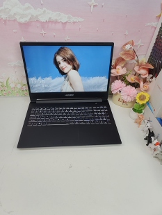 二手神舟高性能游戏本，i7六核处理器搭配4G满血独显